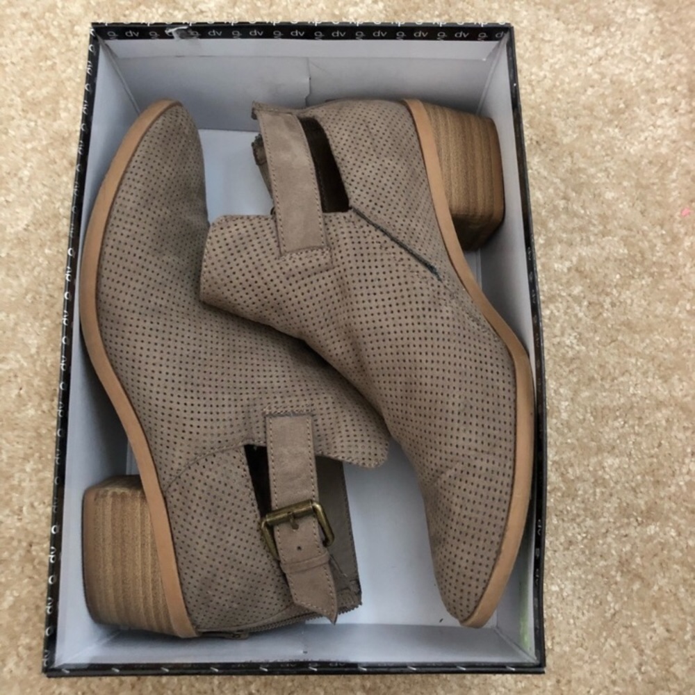 DV by Dolce Vita Taupe Sam perforated booties - Picture 3 of 6